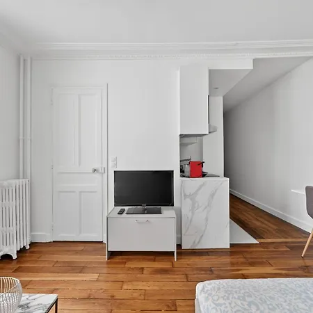 Appartement Comfortable In Pariss 17th Arrondissement