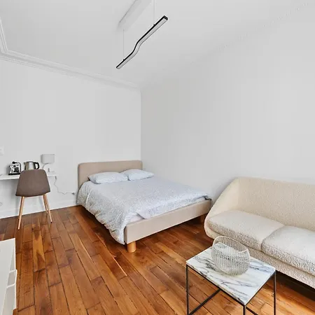 Comfortable In Pariss 17th Arrondissement *