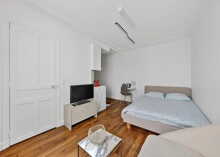 Comfortable In Pariss 17th Arrondissement Διαμέρισμα *